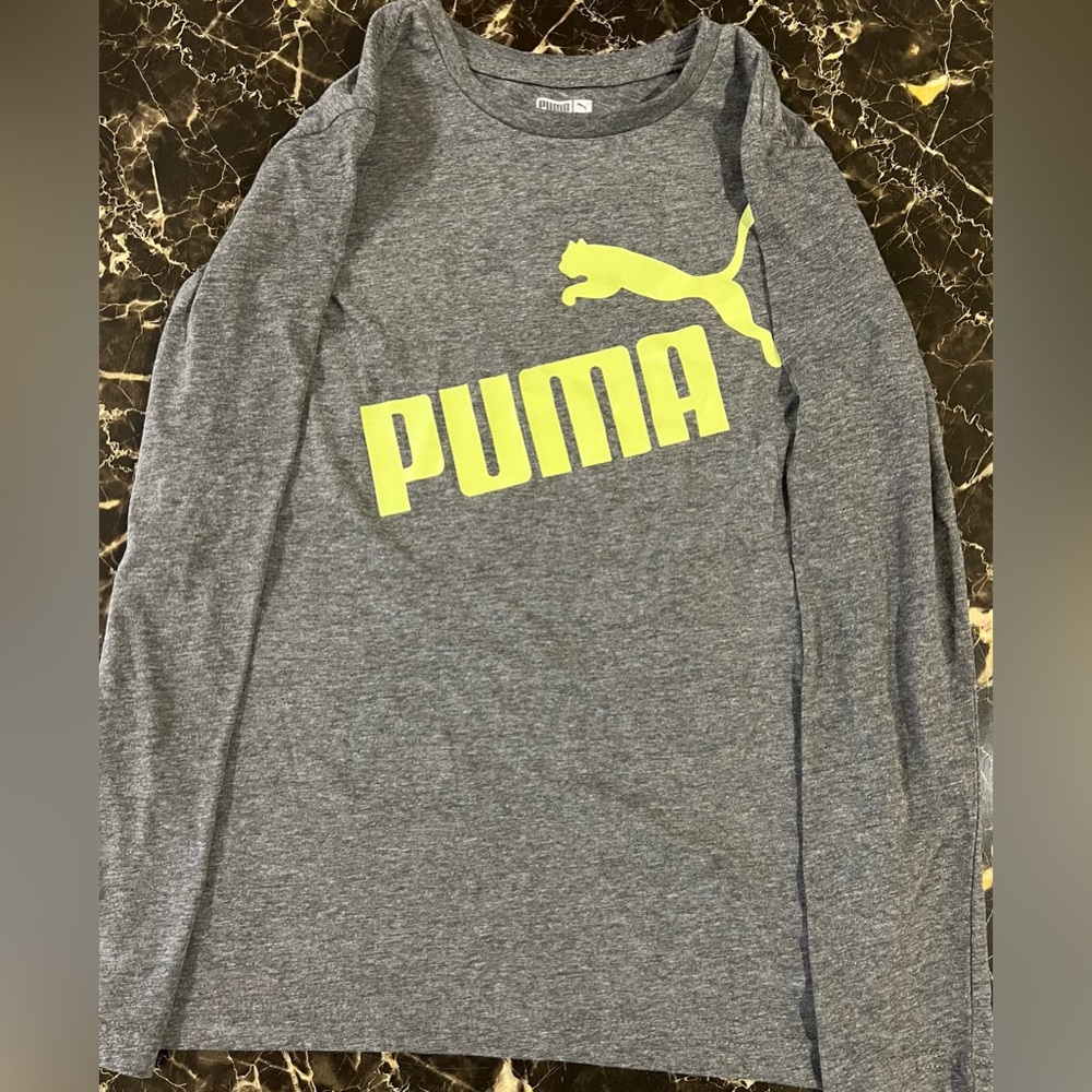 Puma long  sleeve shirt excellent condition kids medium 10/12
